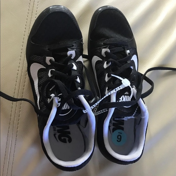 Nike Other - Nike Zoom Rival Men’s Size 6 running shoes Nike Other - Nike Zoom Rival Men’s Size 6 running shoes
